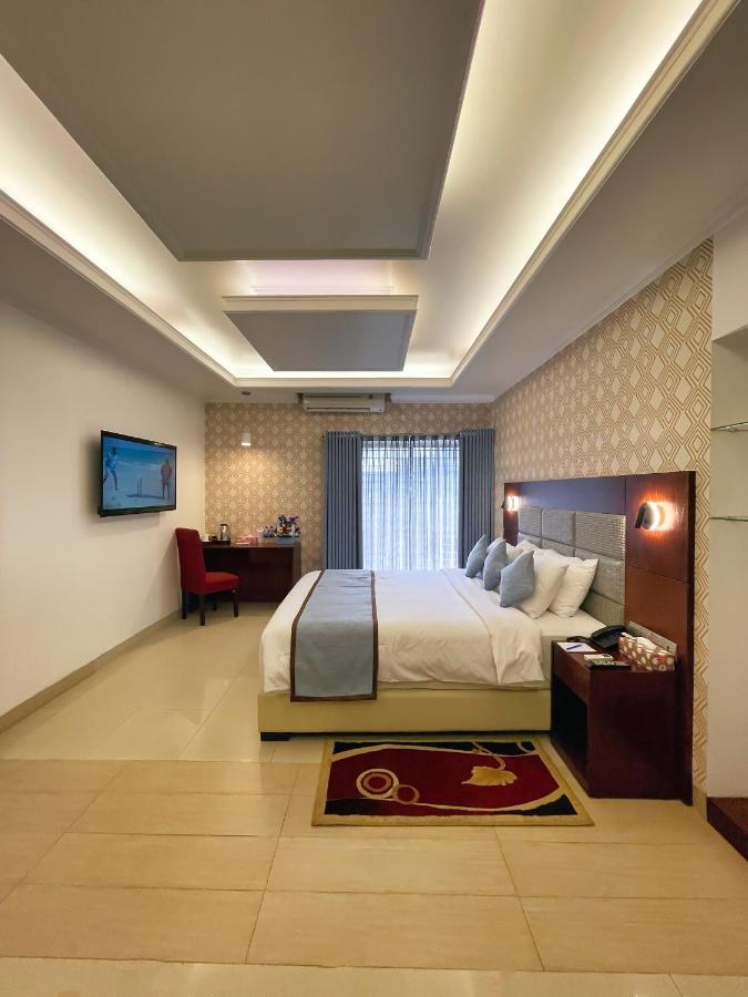 Nascent Gardenia Residence Дака Екстериор снимка