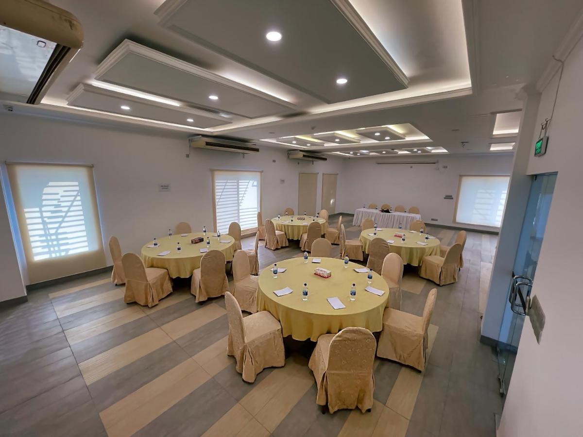 Nascent Gardenia Residence Дака Екстериор снимка