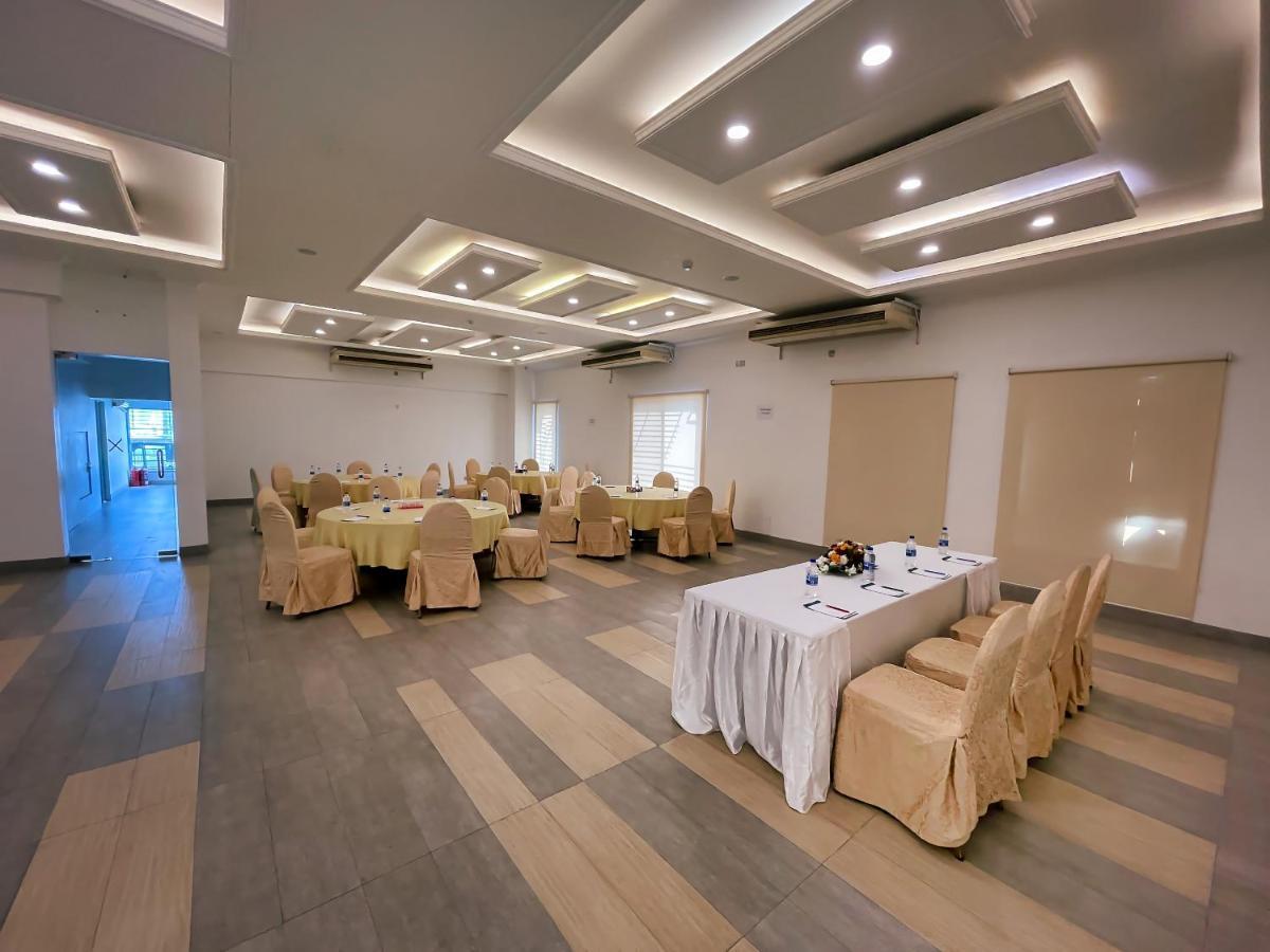 Nascent Gardenia Residence Дака Екстериор снимка