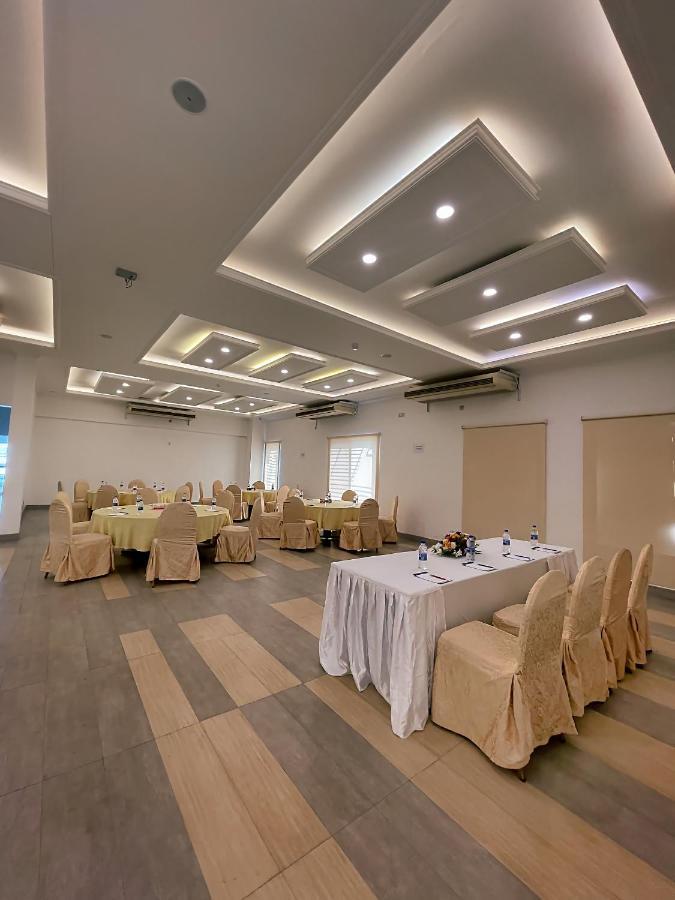 Nascent Gardenia Residence Дака Екстериор снимка